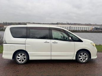 NISSAN SERENA 2.0L