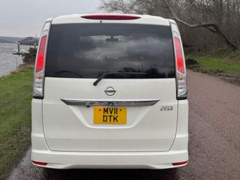 NISSAN SERENA 2.0L