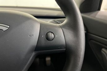 TESLA Model 3 Standard Range Plus Saloon 4dr Electric Auto RWD (241 bhp) Panor