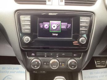 SKODA OCTAVIA 2.0 TDI vRS Hatchback 5dr Diesel DSG Euro 5 (s/s) (184 ps)