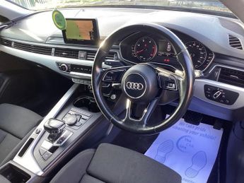 AUDI A4 AVANT 2.0 TDI ultra Sport Estate 5dr Diesel S Tronic Euro 6 (s/s) (190