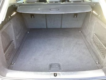 AUDI A4 AVANT 2.0 TDI ultra Sport Estate 5dr Diesel S Tronic Euro 6 (s/s) (190