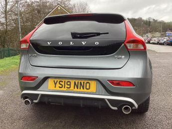 VOLVO V40 2.0 T2 R-Design Edition Hatchback 5dr Petrol Manual Euro 6 (s/s)
