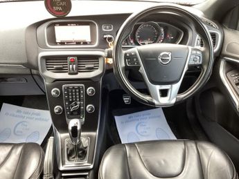VOLVO V40 2.0 T2 R-Design Edition Hatchback 5dr Petrol Manual Euro 6 (s/s)