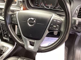 VOLVO V40 2.0 T2 R-Design Edition Hatchback 5dr Petrol Manual Euro 6 (s/s)