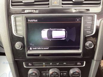 VOLKSWAGEN GOLF 1.4 TSI GTE Nav Hatchback 5dr Petrol Plug-in Hybrid DSG Euro 6 (