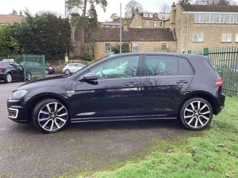 VOLKSWAGEN GOLF 1.4 TSI GTE Nav Hatchback 5dr Petrol Plug-in Hybrid DSG Euro 6 (