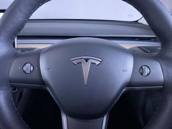 TESLA Model 3 Standard Range Plus Saloon 4dr Electric Auto RWD (241 bhp)