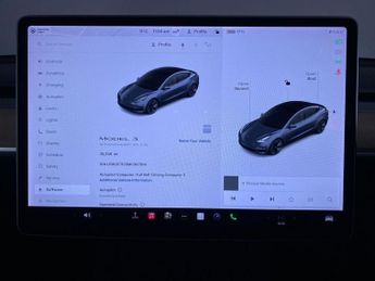 TESLA Model 3 Standard Range Plus Saloon 4dr Electric Auto RWD (241 bhp)