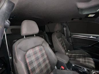 VOLKSWAGEN GOLF 2.0 TSI GTI Hatchback 5dr Petrol DSG Euro 6 (s/s) (230 ps)