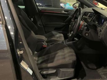 VOLKSWAGEN GOLF 2.0 TSI GTI Hatchback 5dr Petrol DSG Euro 6 (s/s) (230 ps)