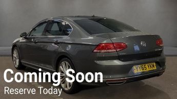 VOLKSWAGEN PASSAT 2.0 TDI BlueMotion Tech R-Line Saloon 4dr Diesel DSG Euro 6 (s/s