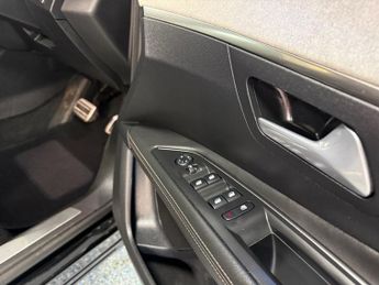 PEUGEOT 3008 1.2 PureTech GT SUV 5dr Petrol EAT Euro 6 (s/s) (130 ps)