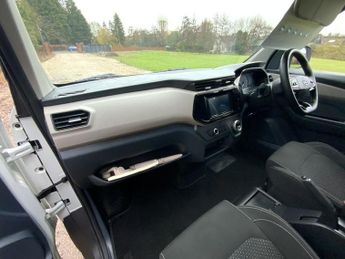 MAXUS EDELIVER 3 35kWh Panel Van 5dr Electric Auto FWD L1 (122 ps)