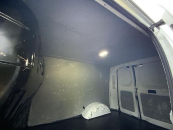 MAXUS EDELIVER 3 35kWh Panel Van 5dr Electric Auto FWD L1 (122 ps)