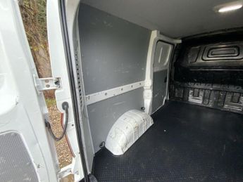MAXUS EDELIVER 3 35kWh Panel Van 5dr Electric Auto FWD L1 (122 ps)