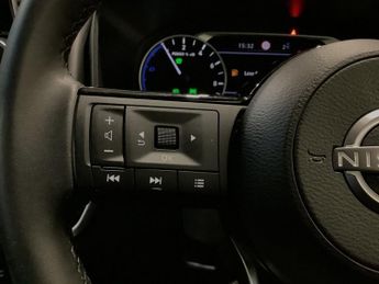 NISSAN QASHQAI 1.5 h e-POWER Acenta Premium SUV 5dr Petrol Hybrid Auto Euro 6 (