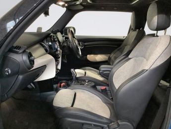 MINI Electric Hatch Cooper SE 32.6kWh Collection Edition Hatchback 3dr Electric Auto