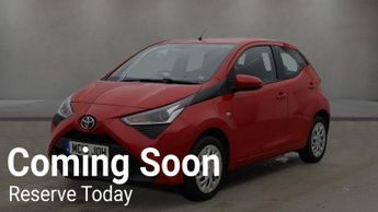 Toyota AYGO 1.0 VVT-i x-play Hatchback 5dr Petrol Manual Euro 6 (71 ps)