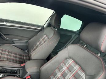 VOLKSWAGEN GOLF 2.0 TSI GPF GTI Performance Hatchback 3dr Petrol DSG Euro 6 (s/s