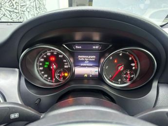 MERCEDES-BENZ CLA 2.1 CLA220d AMG Line Night Edition Coupe 4dr Diesel 7G-DCT 4MATI