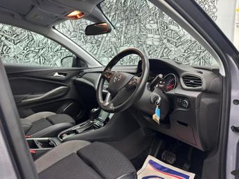 VAUXHALL GRANDLAND X 1.2 Turbo SRi Nav SUV 5dr Petrol Auto Euro 6 (s/s) (130 ps)