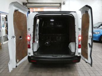MAXUS EDELIVER 3 35kWh Panel Van 5dr Electric Auto FWD L1 (122 ps)