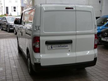 MAXUS EDELIVER 3 35kWh Panel Van 5dr Electric Auto FWD L1 (122 ps)