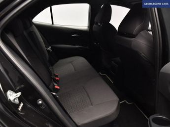 TOYOTA COROLLA 1.8 VVT-h Icon Hatchback 5dr Petrol Hybrid CVT Euro 6 (s/s) (140