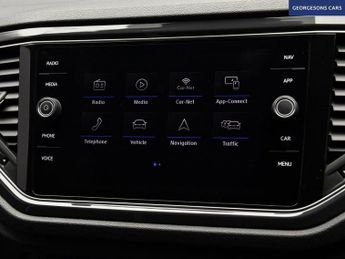 VOLKSWAGEN T-ROC 2.0 TSI GPF SEL SUV 5dr Petrol DSG 4Motion Euro 6 (s/s) (190 ps)