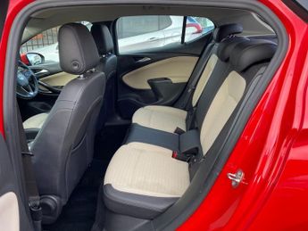 VAUXHALL ASTRA 1.6 CDTi BlueInjection Elite Nav Hatchback 5dr Diesel Auto Euro 