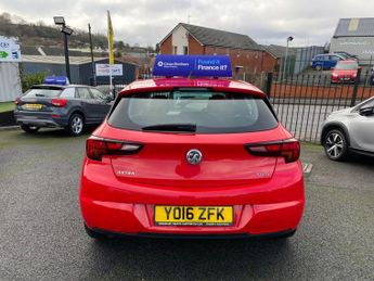 VAUXHALL ASTRA 1.6 CDTi BlueInjection Elite Nav Hatchback 5dr Diesel Auto Euro 