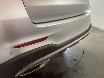 MERCEDES-BENZ GLC 2.0 GLC250 AMG Line (Premium) SUV 5dr Petrol G-Tronic+ 4MATIC Eu