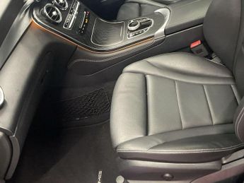 MERCEDES-BENZ GLC 2.0 GLC250 AMG Line (Premium) SUV 5dr Petrol G-Tronic+ 4MATIC Eu