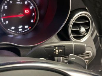 MERCEDES-BENZ GLC 2.0 GLC250 AMG Line (Premium) SUV 5dr Petrol G-Tronic+ 4MATIC Eu