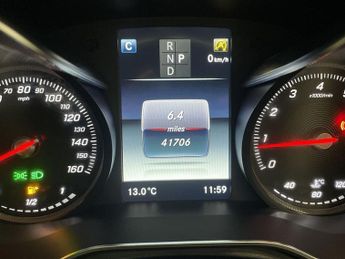 MERCEDES-BENZ GLC 2.0 GLC250 AMG Line (Premium) SUV 5dr Petrol G-Tronic+ 4MATIC Eu