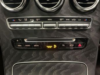 MERCEDES-BENZ GLC 2.0 GLC250 AMG Line (Premium) SUV 5dr Petrol G-Tronic+ 4MATIC Eu