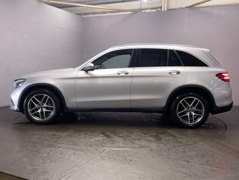 MERCEDES-BENZ GLC 2.0 GLC250 AMG Line (Premium) SUV 5dr Petrol G-Tronic+ 4MATIC Eu