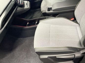 RENAULT MEGANE E-TECH 60kWh iconic Hatchback 5dr Electric Auto (optimum charge) (220 p