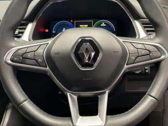 RENAULT CAPTUR 1.6 E-TECH 9.8kWh techno SUV 5dr Petrol Plug-in Hybrid Auto Euro