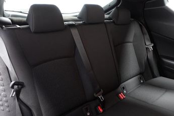 TOYOTA C-HR 1.8 VVT-h Icon SUV 5dr Petrol Hybrid CVT Euro 6 (s/s) (122 ps)