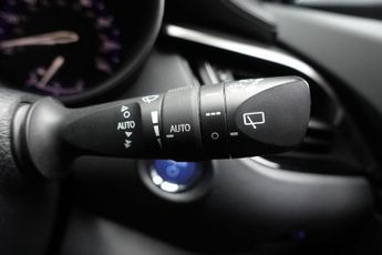 TOYOTA C-HR 1.8 VVT-h Icon SUV 5dr Petrol Hybrid CVT Euro 6 (s/s) (122 ps)