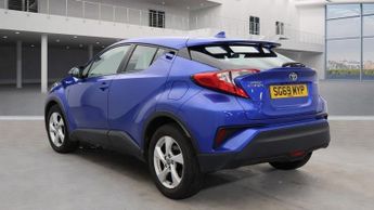 TOYOTA C-HR 1.8 VVT-h Icon SUV 5dr Petrol Hybrid CVT Euro 6 (s/s) (122 ps)