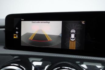 MERCEDES-BENZ CLA 2.0 CLA35 AMG Coupe 4dr Petrol 7G-DCT 4MATIC Euro 6 (s/s) (306 p