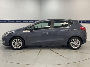 KIA CEED 1.6 CRDi EcoDynamics 2 Hatchback 5dr Diesel Manual Euro 5 (s/s) 
