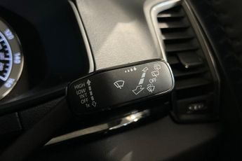 SKODA KAROQ 1.5 TSI ACT SE L SUV 5dr Petrol DSG Euro 6 (s/s) (150 ps) Parkin