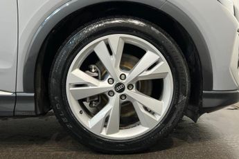 AUDI Q4 E-TRON 40 S line SUV 5dr Electric Auto 82kWh (204 ps) Rear Parking Sens