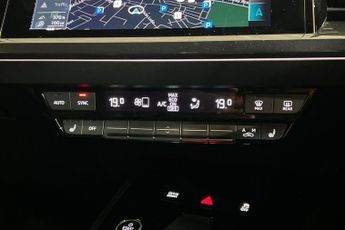 AUDI Q4 E-TRON 40 S line SUV 5dr Electric Auto 82kWh (204 ps) Rear Parking Sens