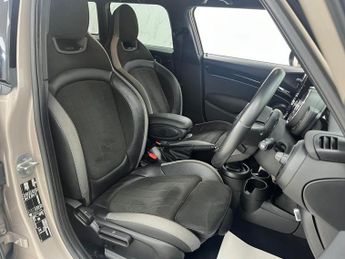 MINI HATCH 1.5 Cooper Sport Hatchback 5dr Petrol Manual Euro 6 (s/s) (136 p