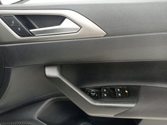 VOLKSWAGEN POLO 1.0 TSI GPF SE Hatchback 5dr Petrol DSG Euro 6 (s/s) (95 ps)